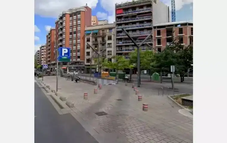 Individual with lift to rent in Gran Vía Juan Carlos I 26B