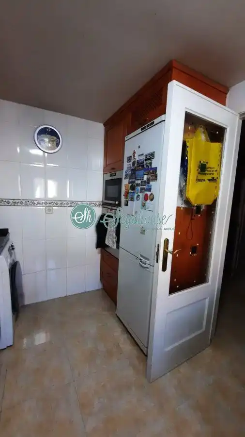 Cuina de Casa o xalet en venda en La Lastrilla  amb Aire condicionat, Calefacció i Terrassa