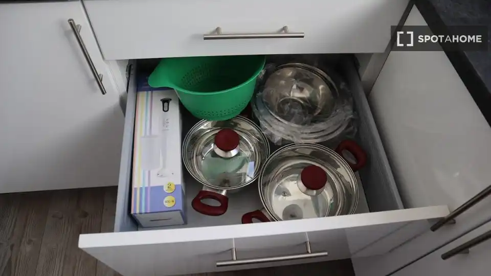 Cocina de Piso de alquiler en Sevilla con Aire acondicionado, Calefacción y Amueblado