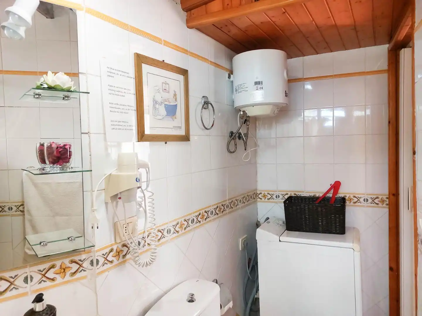 Baño de Finca rústica en venta en Hermigua con Jardín privado, Terraza y Amueblado