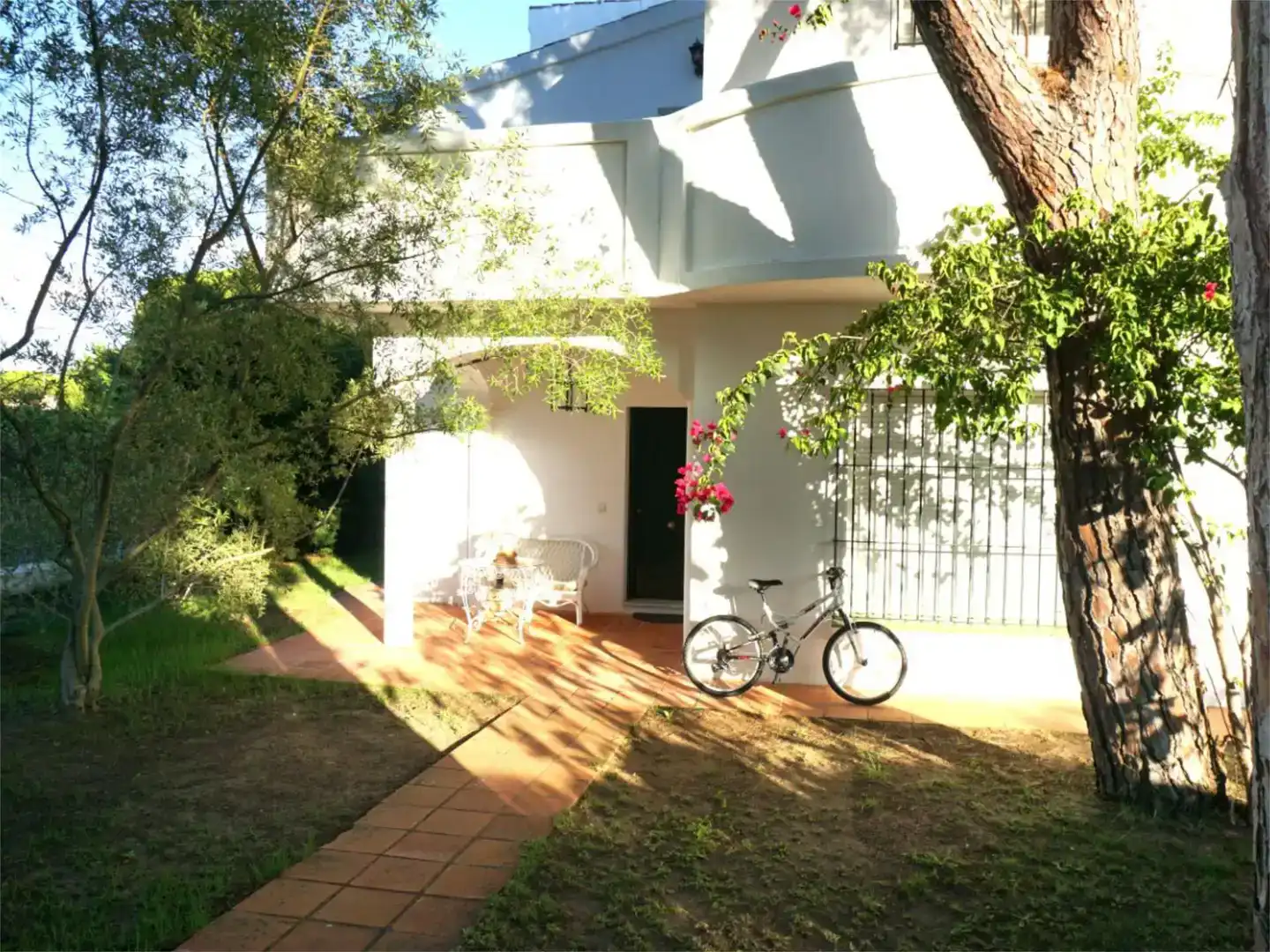 Garden of Houses for rent in Roche  