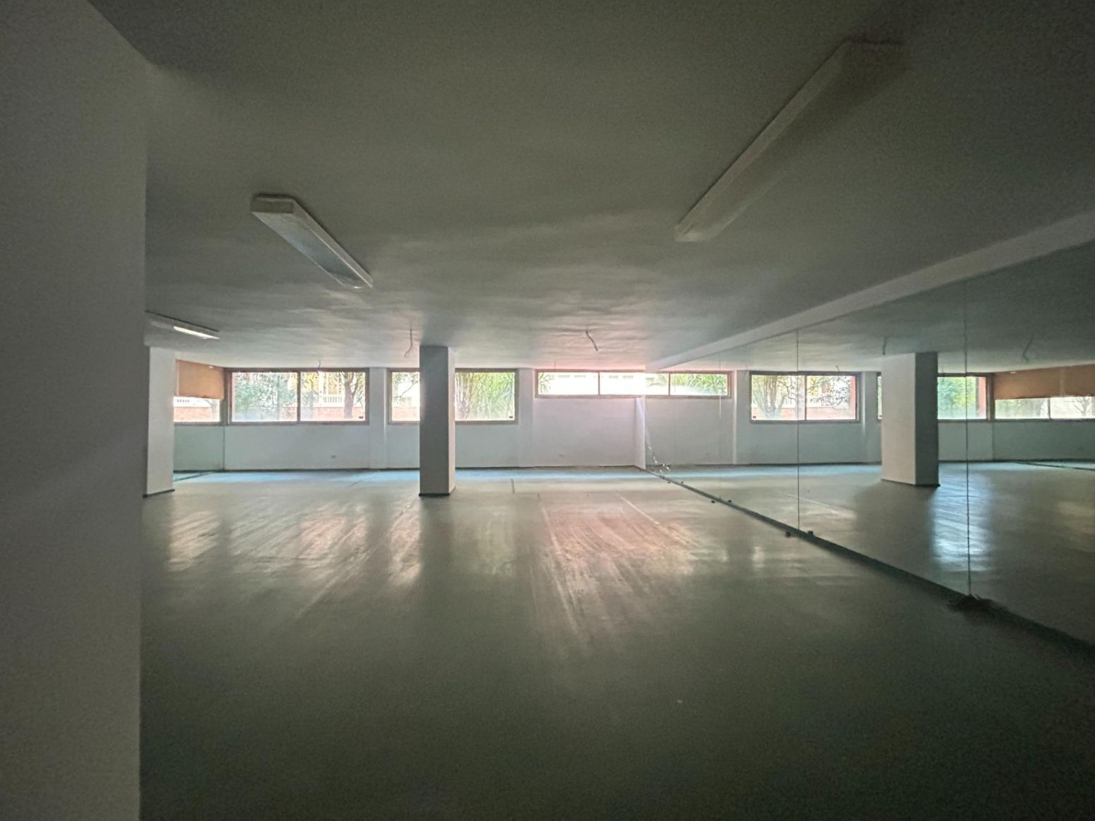 Premises for sale in  Barcelona Capital  with Terrace