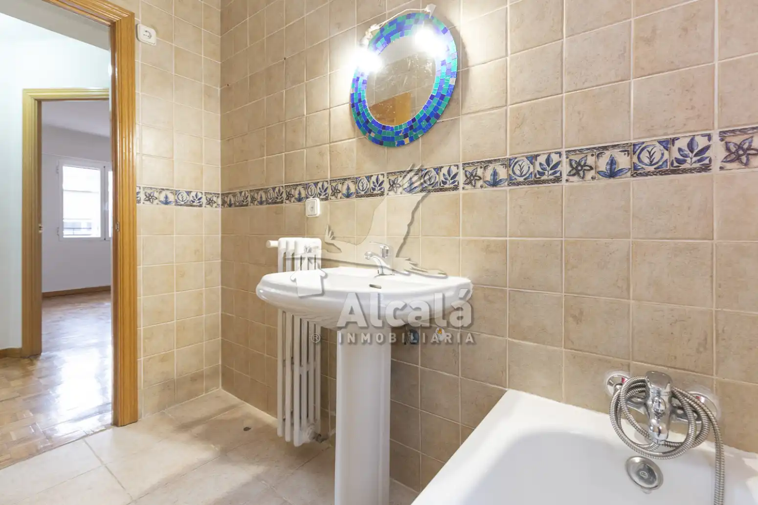 Baño de Piso en venta en Alcalá de Henares con Aire acondicionado, Calefacción y Parquet