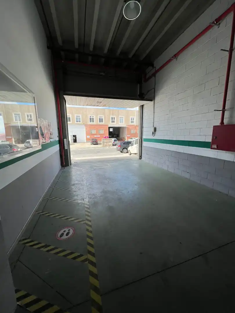 Nave industrial en alquiler en Hervencias Altas - El Pinar, imagen 12