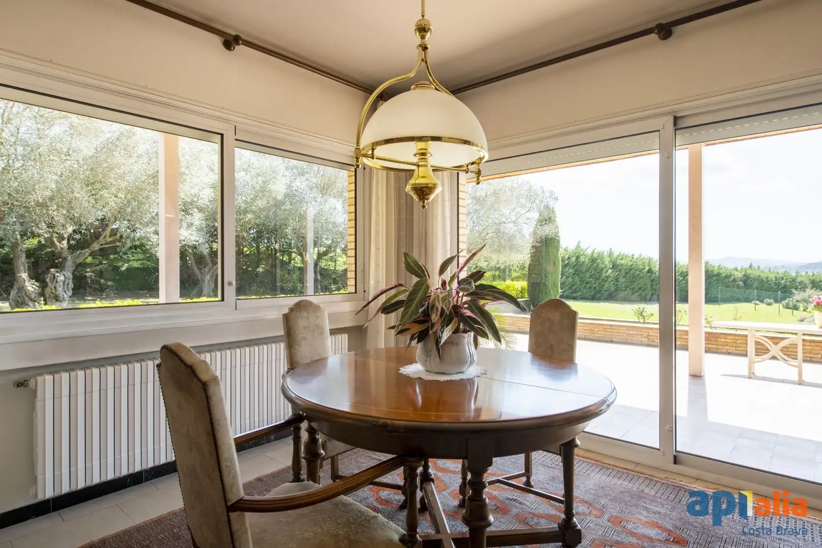 Comedor de Finca rústica en venta en Cornellà del Terri con Aire acondicionado, Calefacción y Terraza