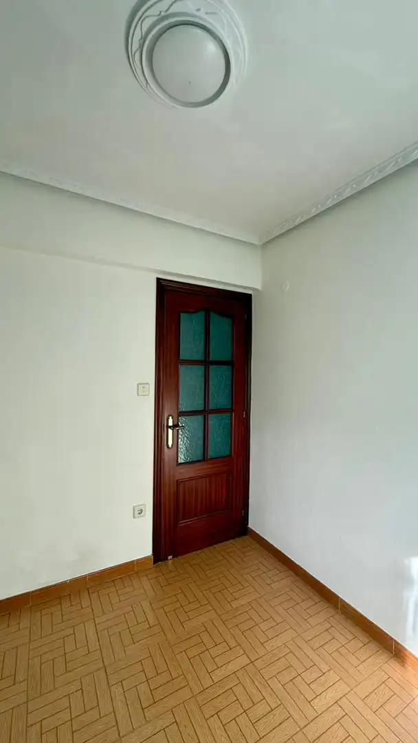 Wohnung zur Miete in Avilés mit Heizung und Möbliert