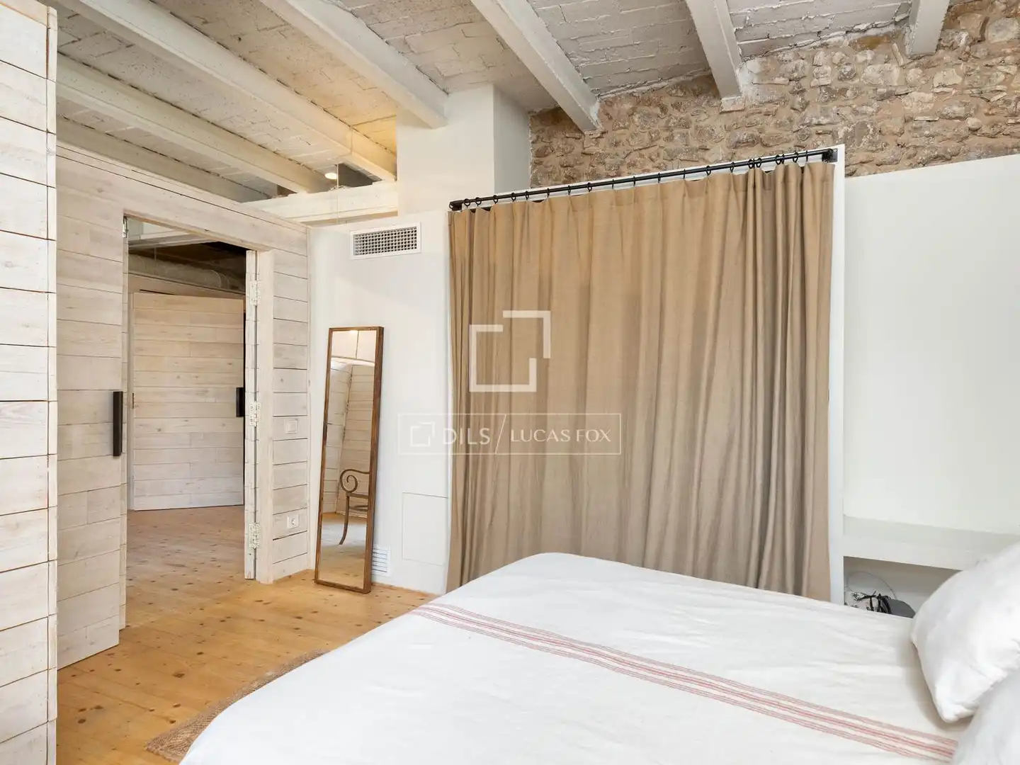 Habitación de Finca rústica en venta en Bàscara con Aire acondicionado y Terraza