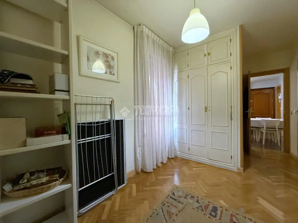 Habitación de Piso en venta en Alcalá de Henares con Aire acondicionado y Terraza