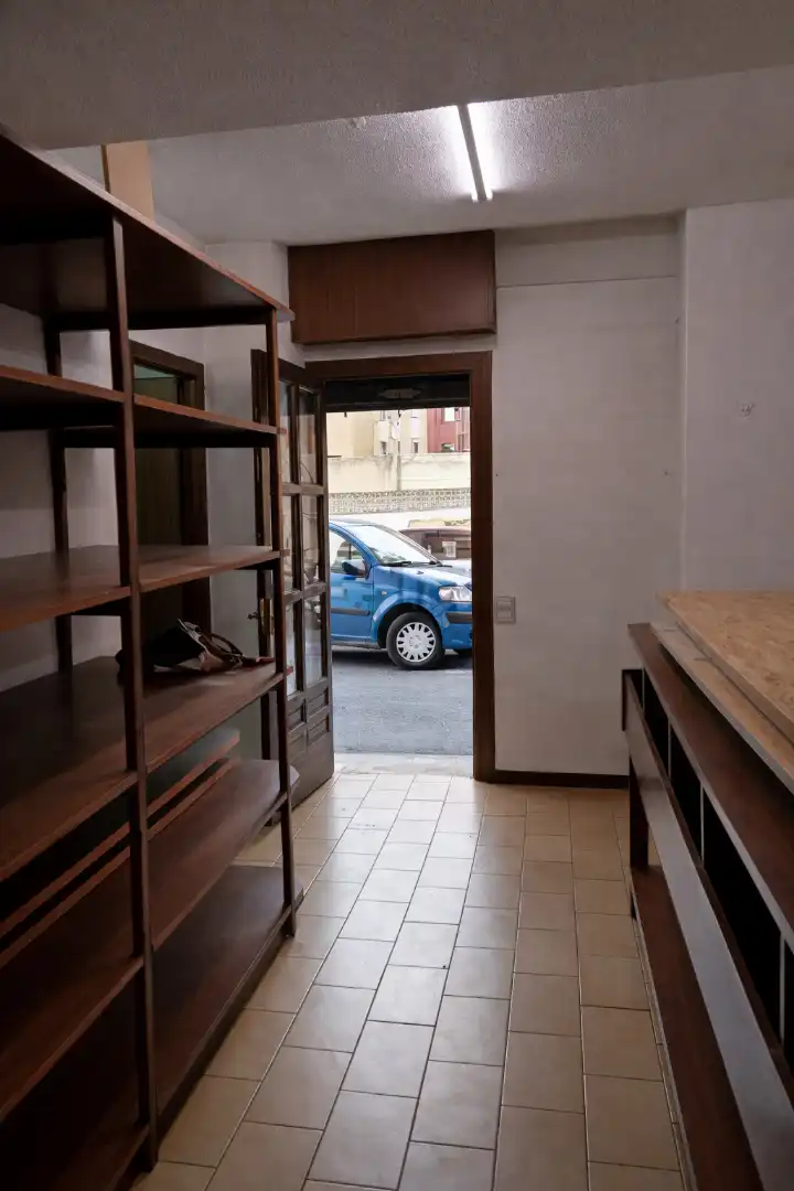 Geschaftsraum zur Miete in Calle José Hierro, Cuatro Caminos