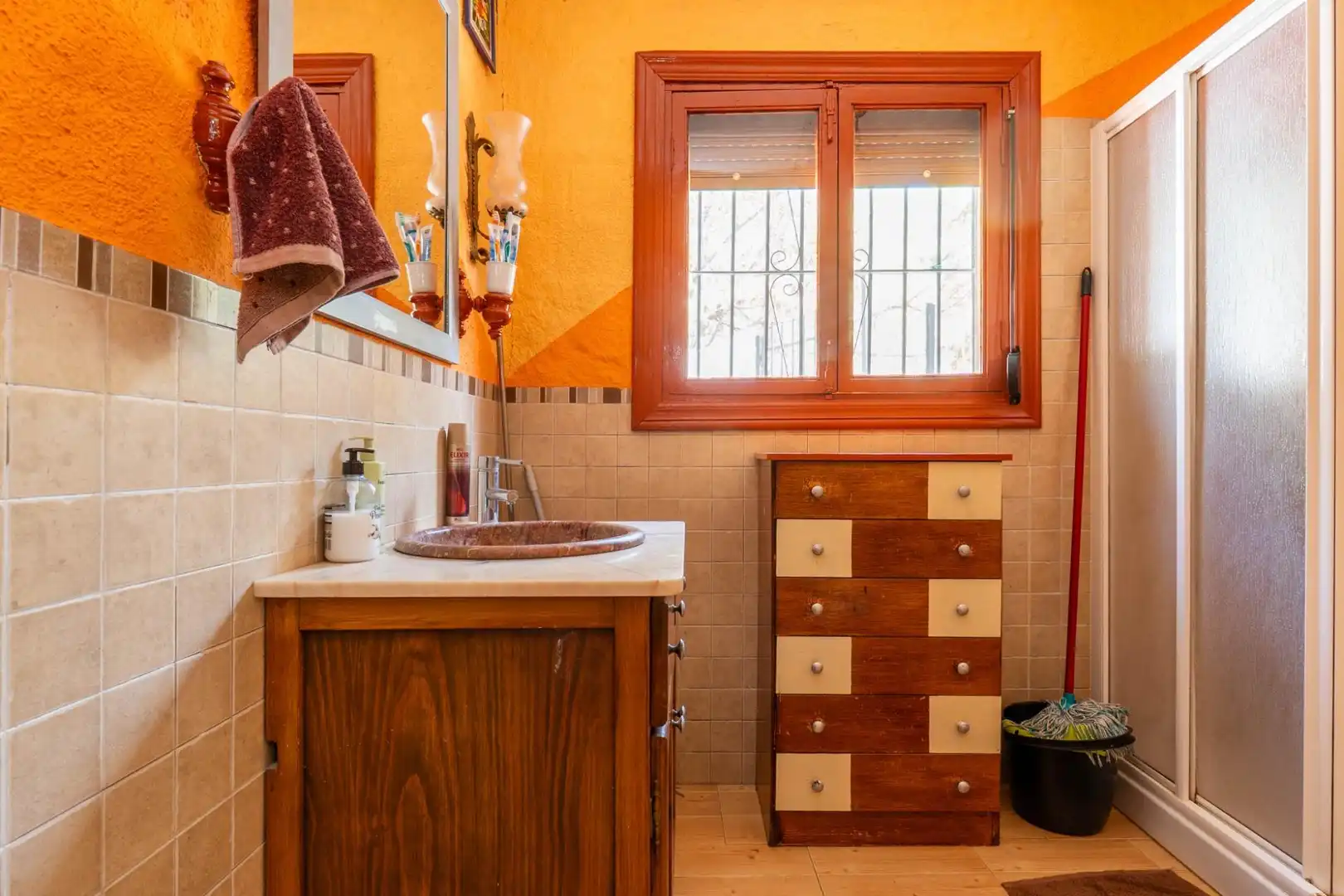 Baño de Finca rústica en venta en Caniles