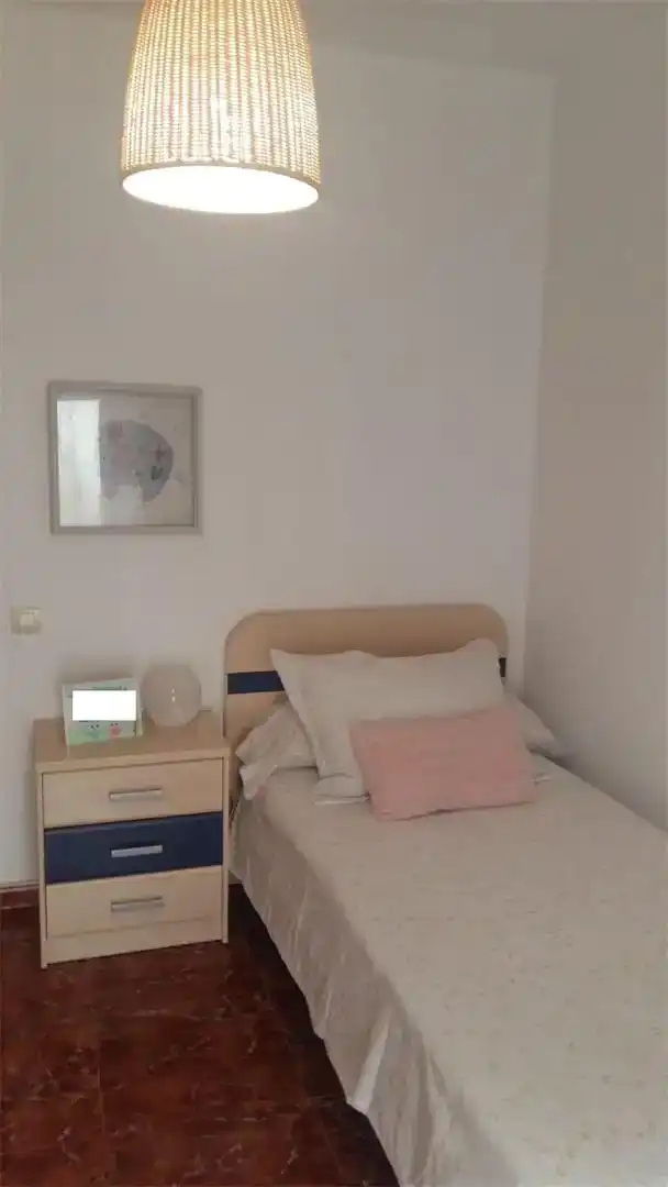 Dormitori de Pis en venda en Manuel amb Aire condicionat i Balcó
