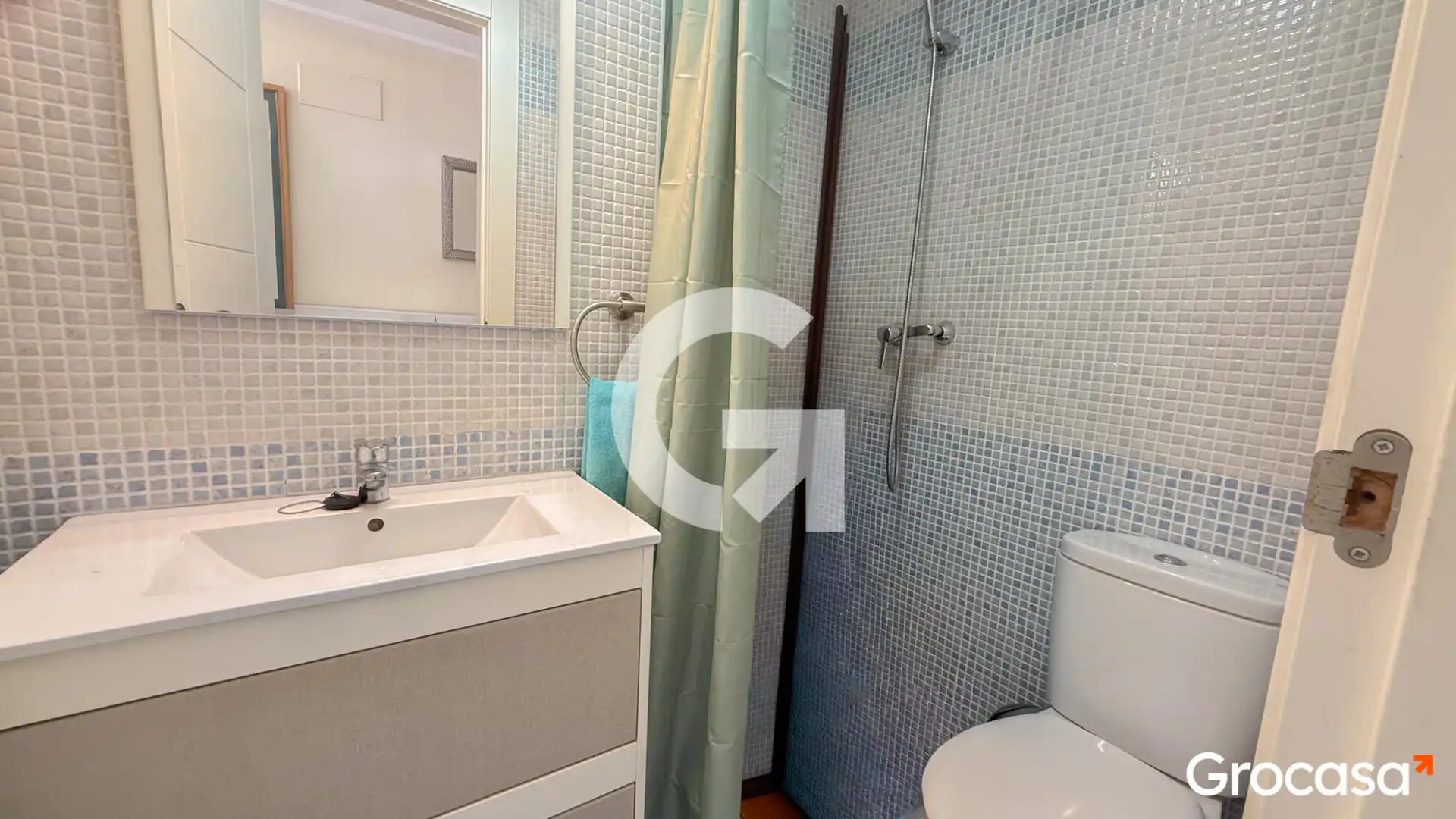 Bathroom of Flat for sale in Torremolinos  with Air Conditioner, Heating and Terrace