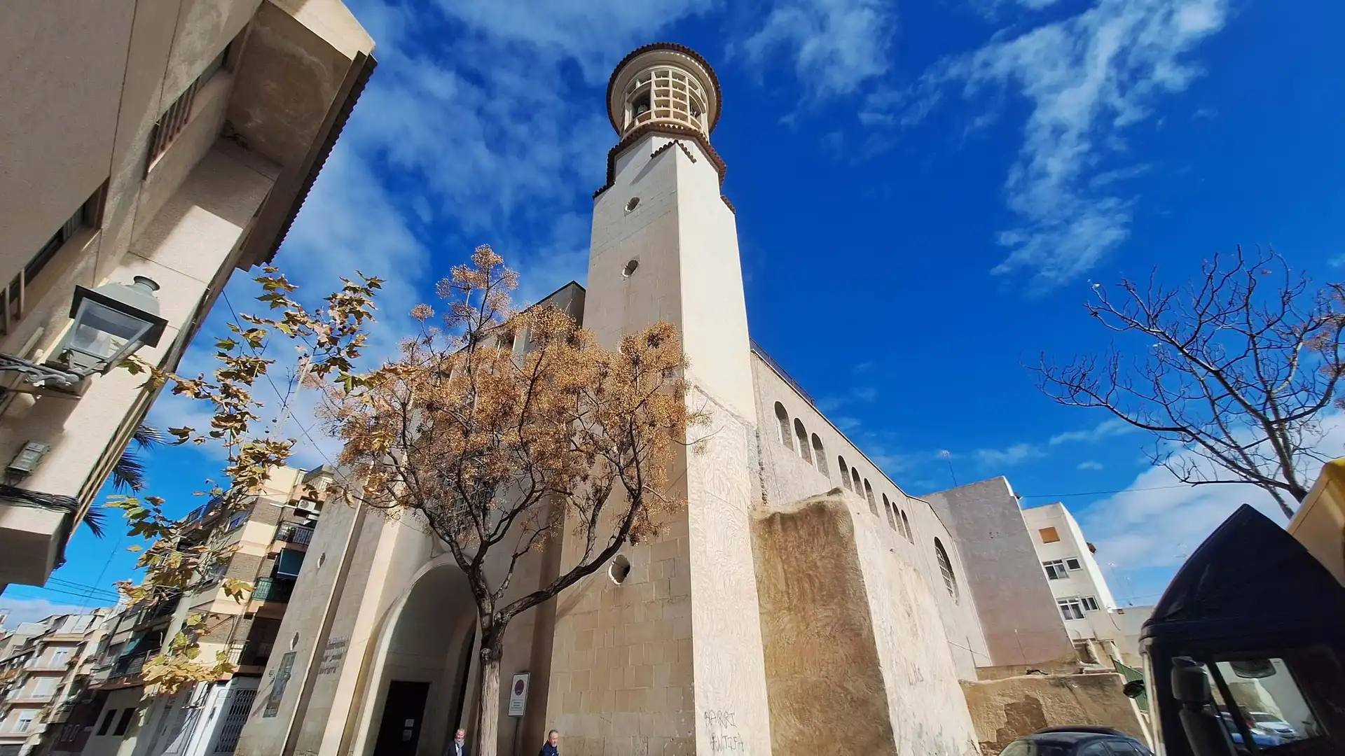 Vista exterior de Ático en venta en Elche / Elx con Terraza y Balcón
