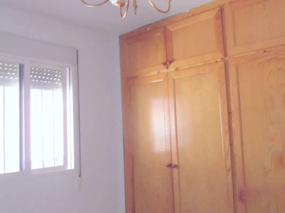 Habitación de Piso en venta en La Zubia Ciudad