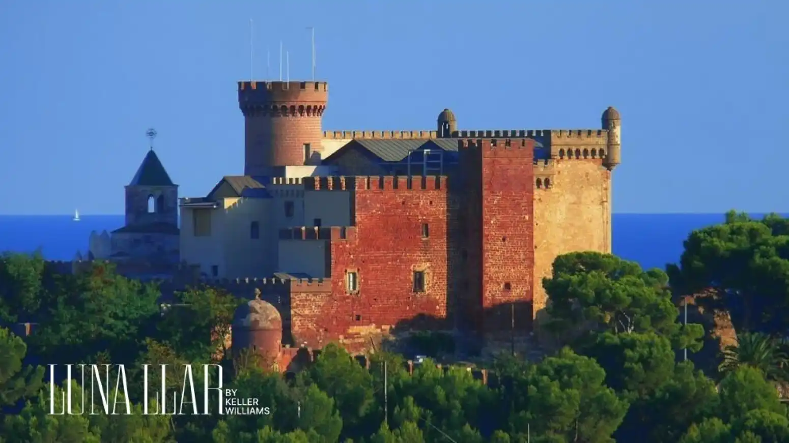 Exterior view of Flat for sale in Castelldefels  with Air Conditioner, Parquet flooring and Terrace