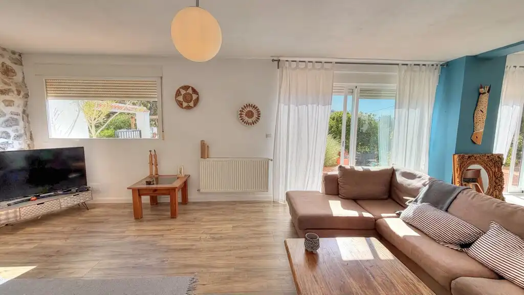 Sala d'estar de Finca rústica en venda en Vélez-Málaga amb Aire condicionat, Jardí privat i Terrassa