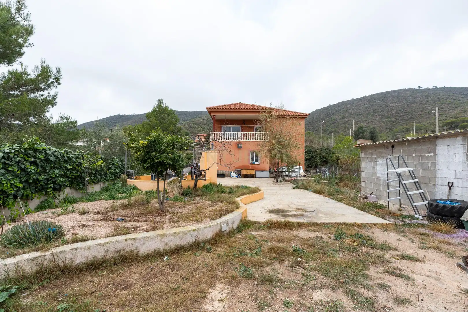 Vista exterior de Casa o xalet en venda en El Montmell amb Aire condicionat, Jardí privat i TV