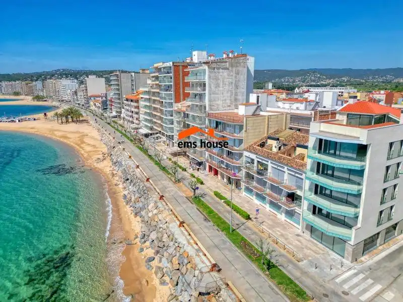 Dúplex en venda en Calonge i Sant Antoni amb Aire condicionat, Jardí privat i Terrassa
