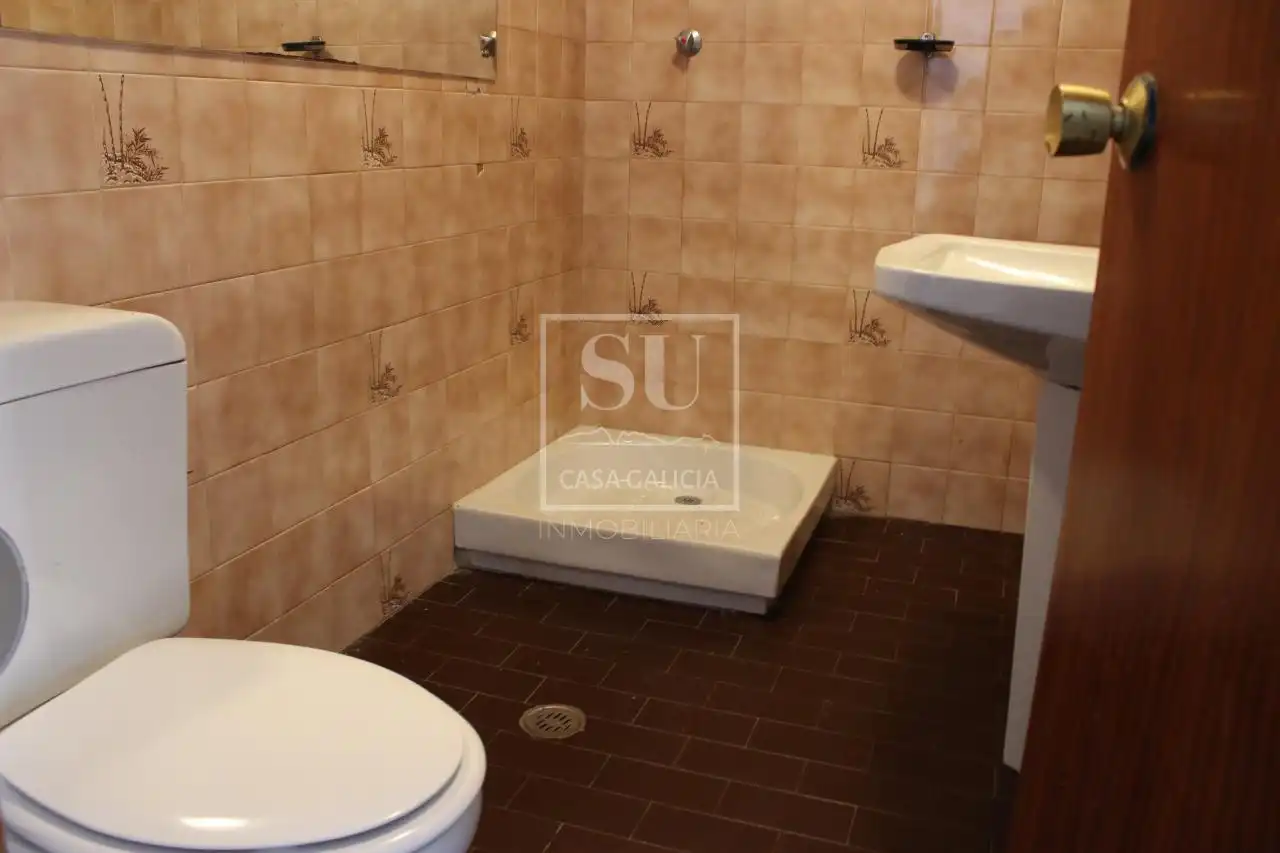 Baño de Casa o chalet en venta en Nigrán con Calefacción, Jardín privado y Terraza