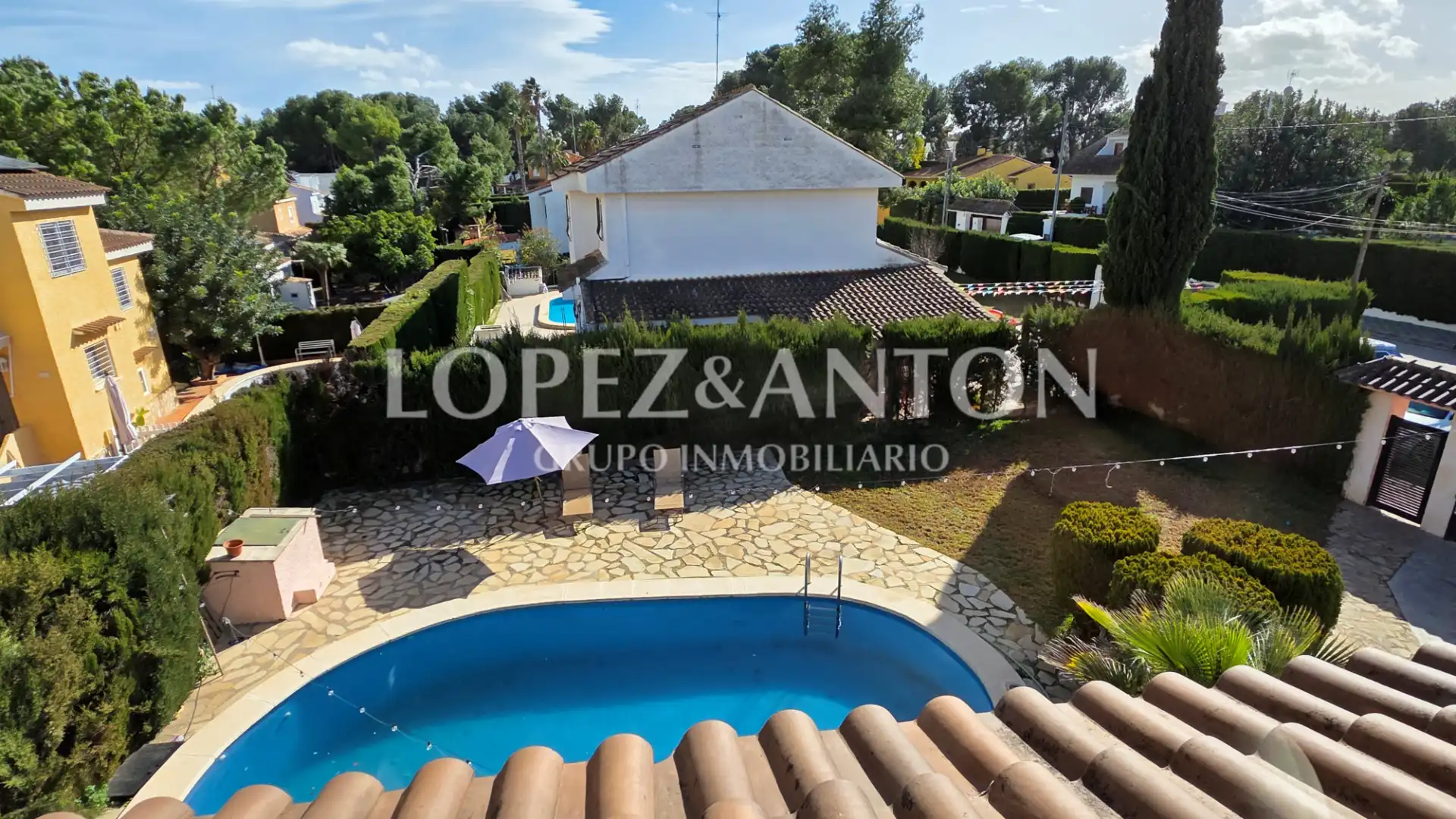 Piscina de Casa o chalet en venta en L'Eliana con Calefacción, Jardín privado y Parquet