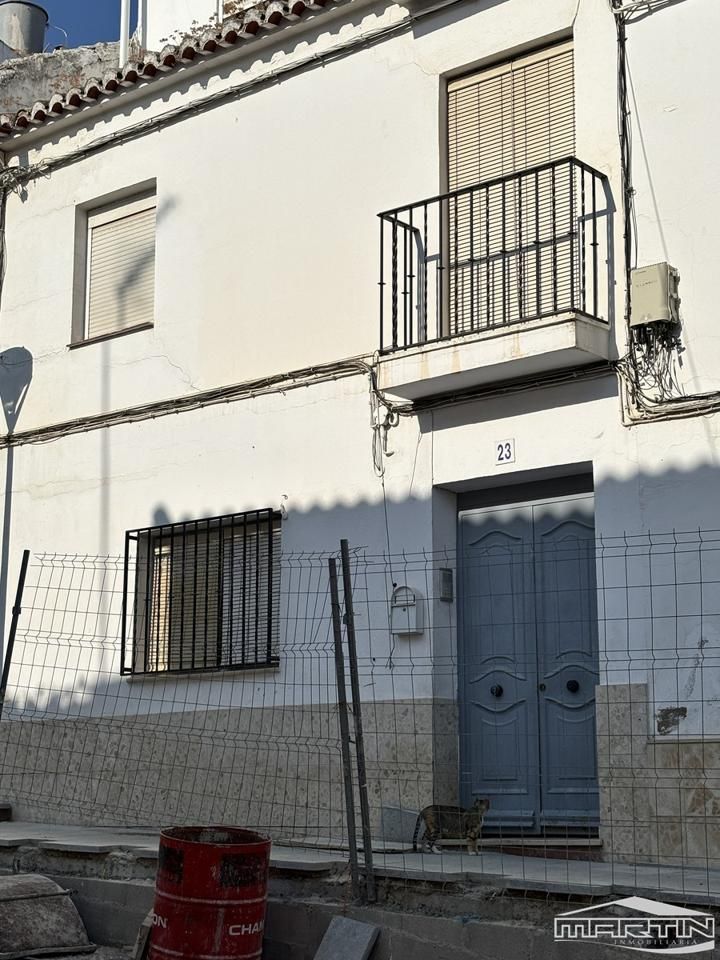 Exterior view of Planta baja for sale in Baena  with Terrace and Storage room