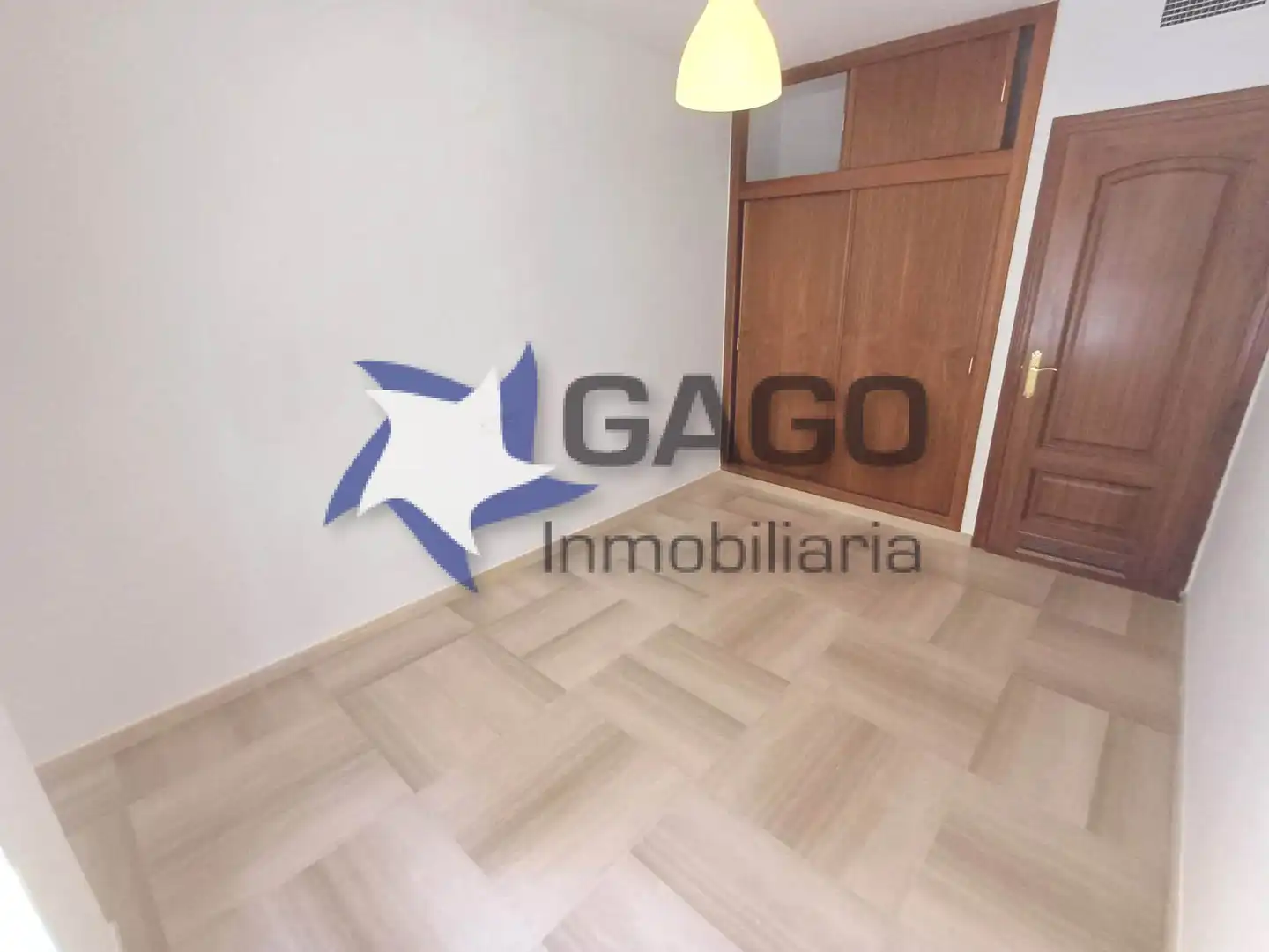Bedroom of Flat for rent in Córdoba  with Air Conditioner, Heating and Terrace