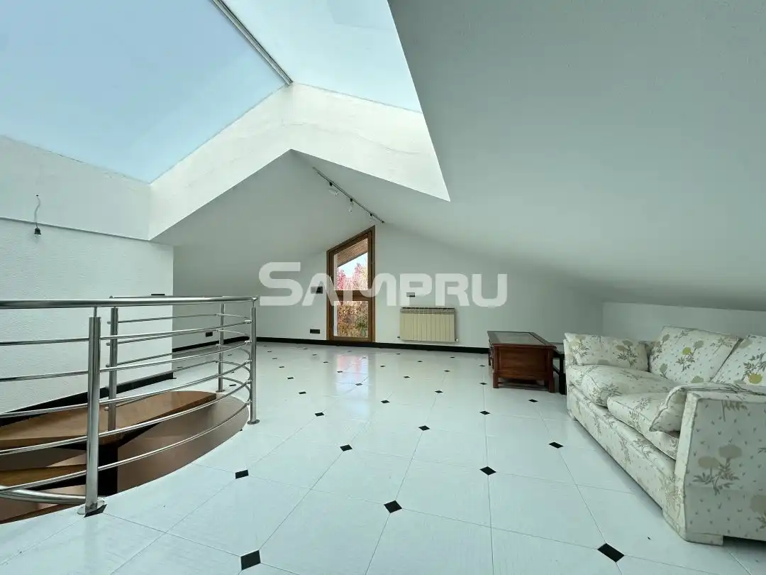 Wohnung zum Verkauf in Legutio mit Heizung, Privatgarten und Terrasse