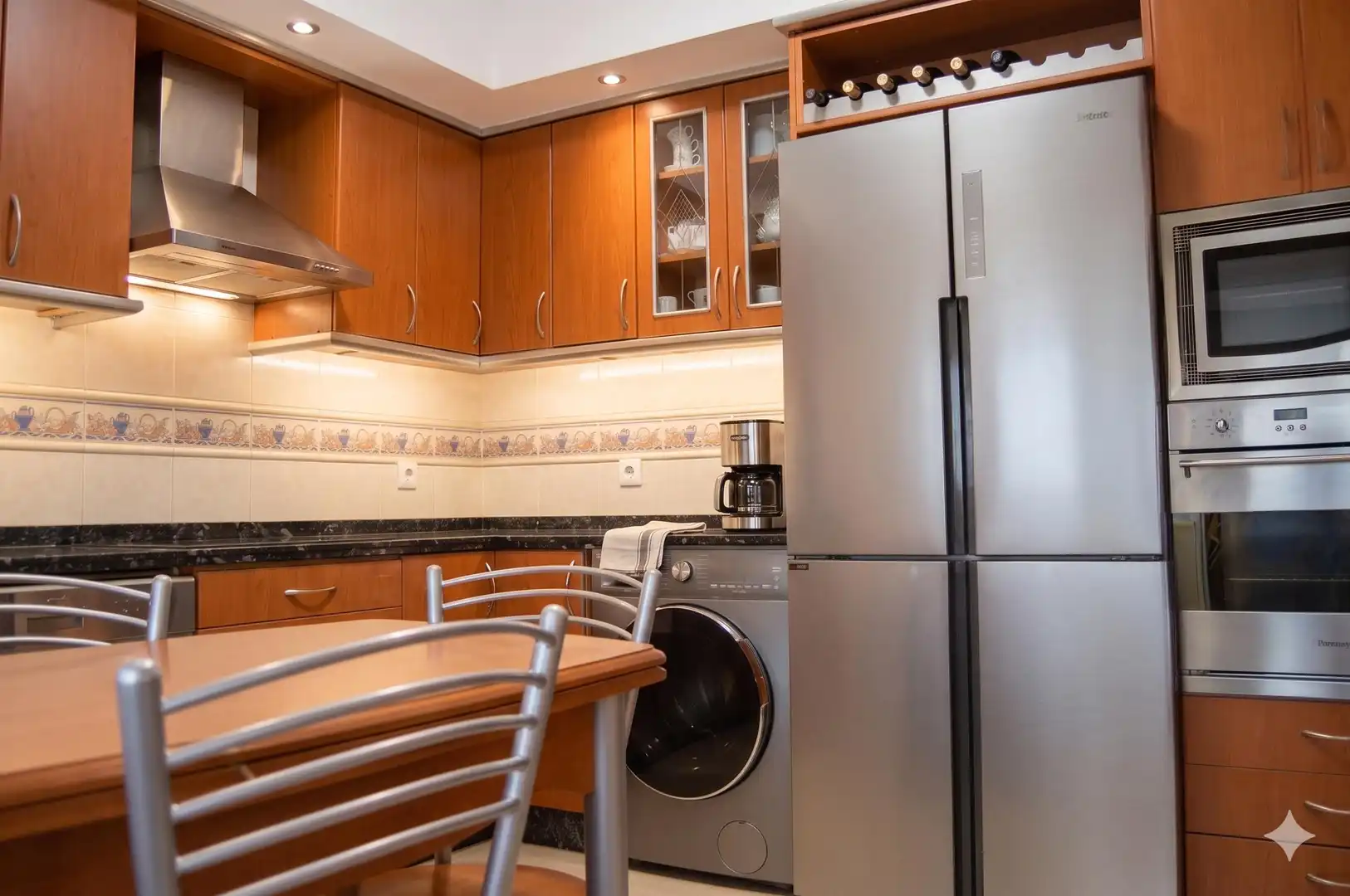 Cocina de Piso en venta en Sierra de Fuentes con Balcón
