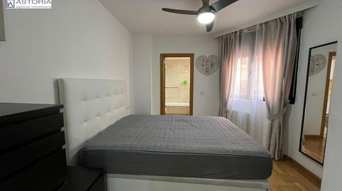 Photo 3 of Flat to rent in Avenida del Doctor Olóriz, 5, Plaza de Toros, Granada