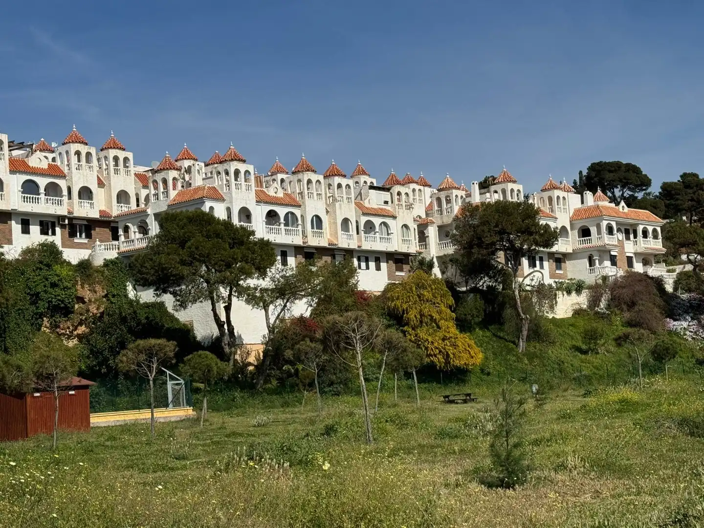 Vista exterior de Pis en venda en Vélez-Málaga amb Calefacció, Terrassa i Moblat
