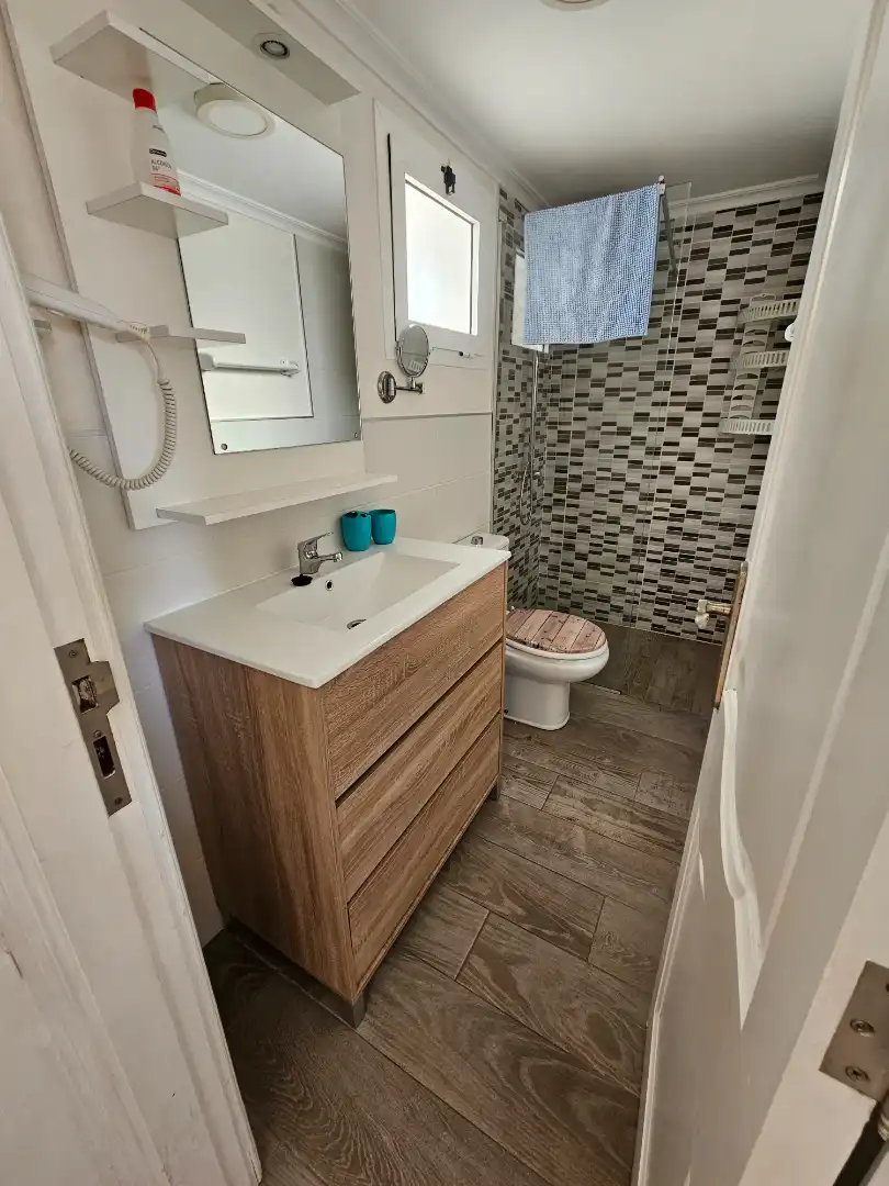Bany de Apartament de lloguer en Antigua amb Moblat, Balcó i Piscina comunitària