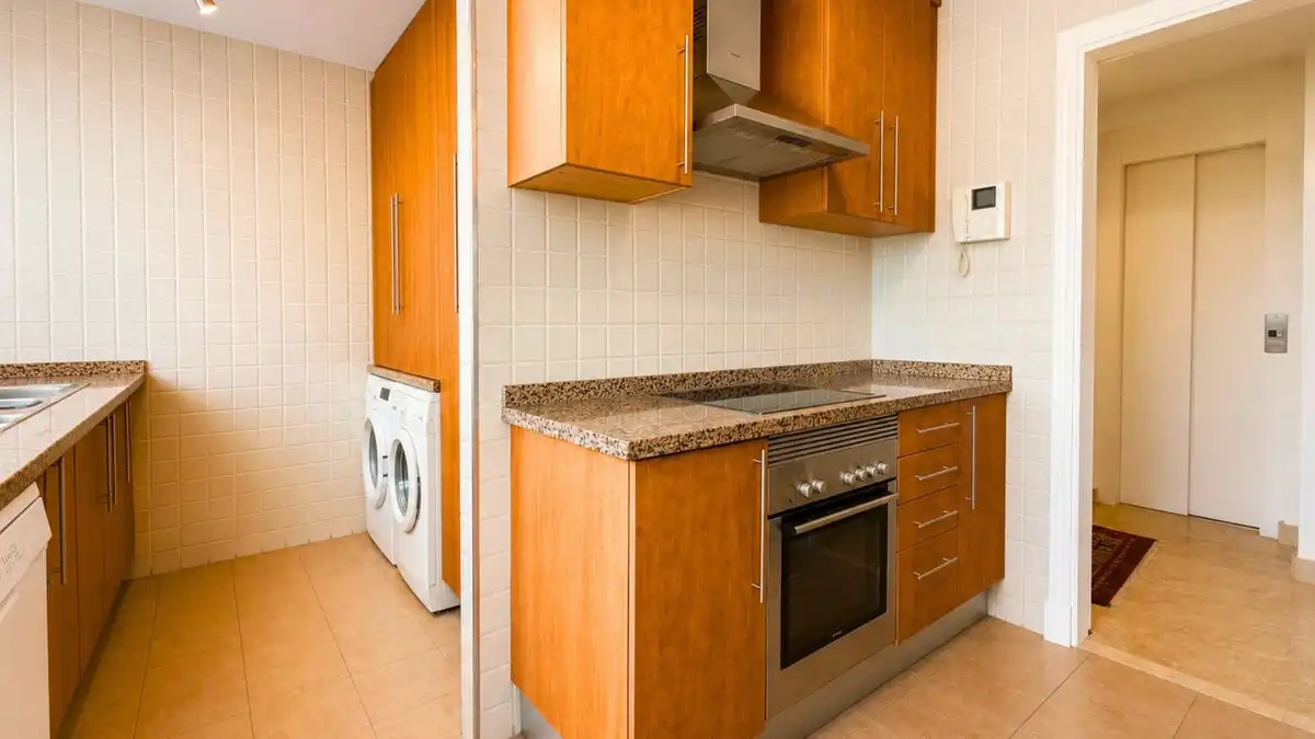 Kitchen of Detached homes for sale in La Alcaidesa  with Air Conditioner, Private garden and Terrace