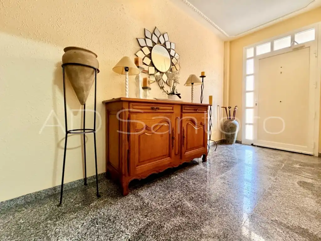 Casa adosada en venta en Vilanova i la Geltrú