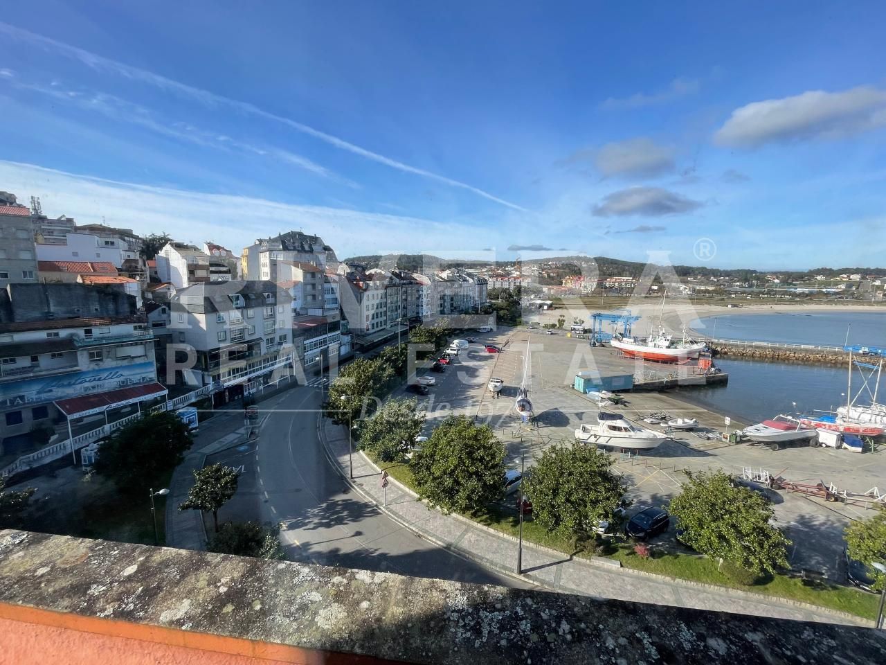 Vista exterior de Ático en venta en Sanxenxo con Calefacción y Trastero