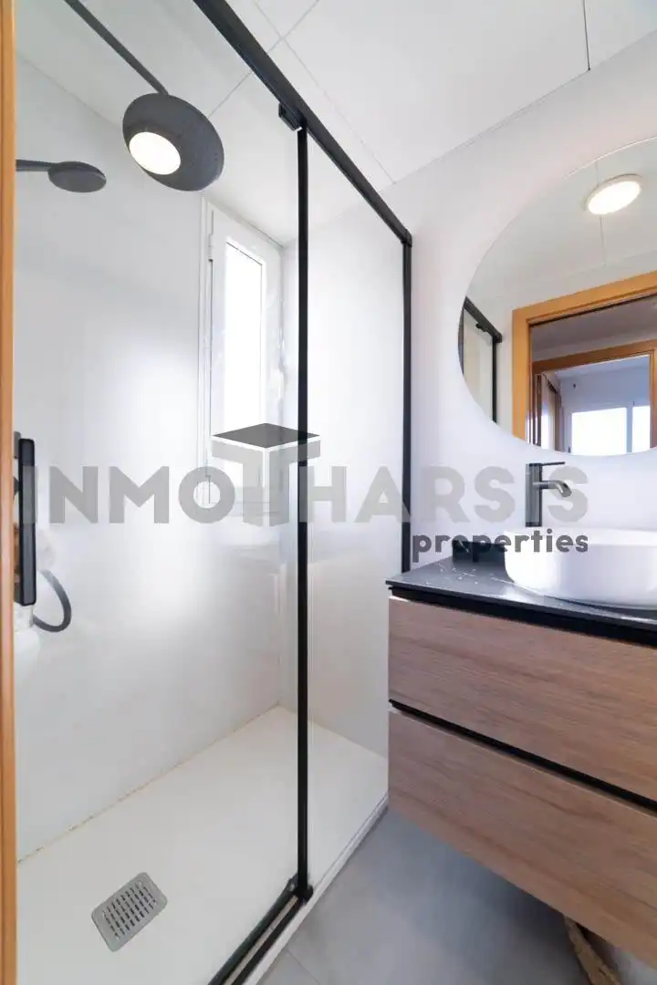 Bathroom of Attic for sale in Roquetas de Mar  with Air Conditioner, Heating and Private garden