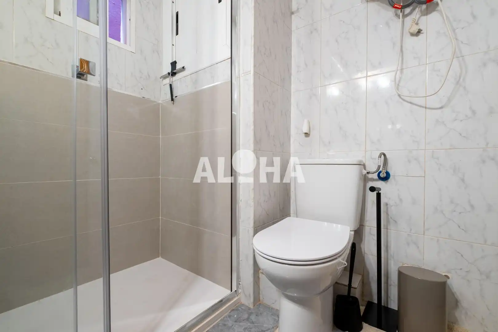 Baño de Piso de alquiler en Moncada con Aire acondicionado, Amueblado y Balcón