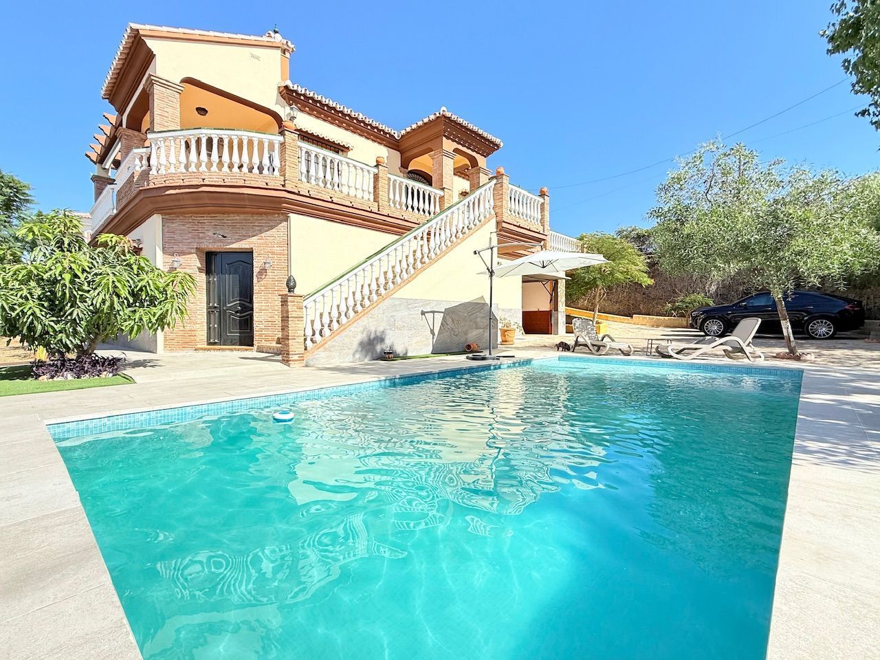 Swimming pool of House or chalet for sale in Vélez-Málaga  with Air Conditioner, Heating and Private garden