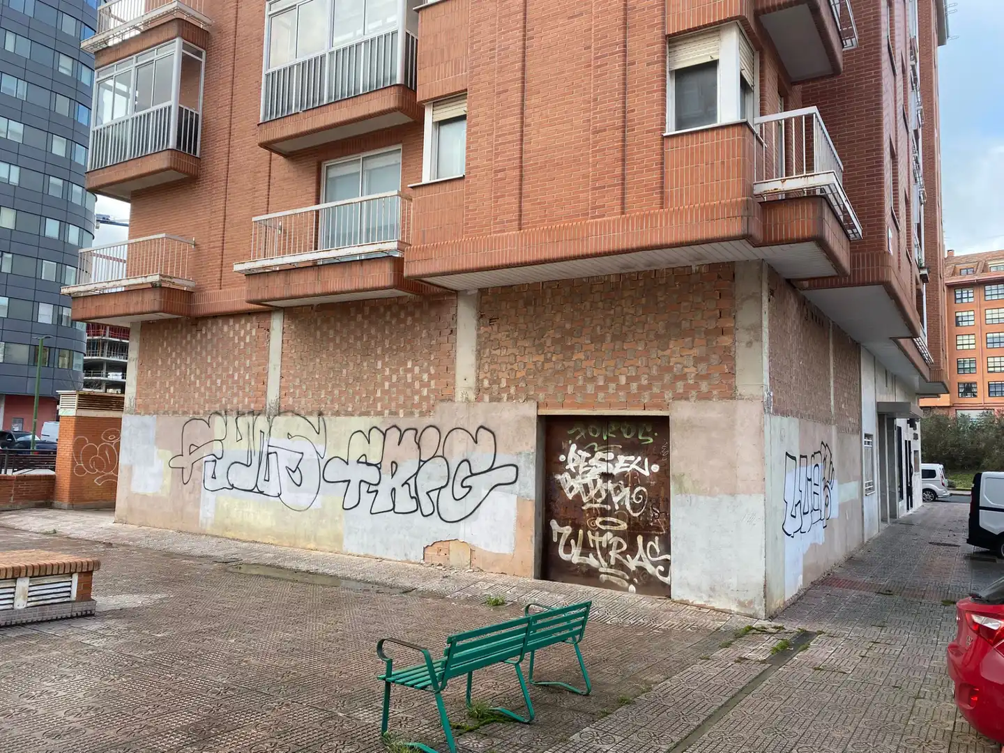 Außenansicht von Wohnung zum Verkauf in Burgos mit Heizung und Parkett