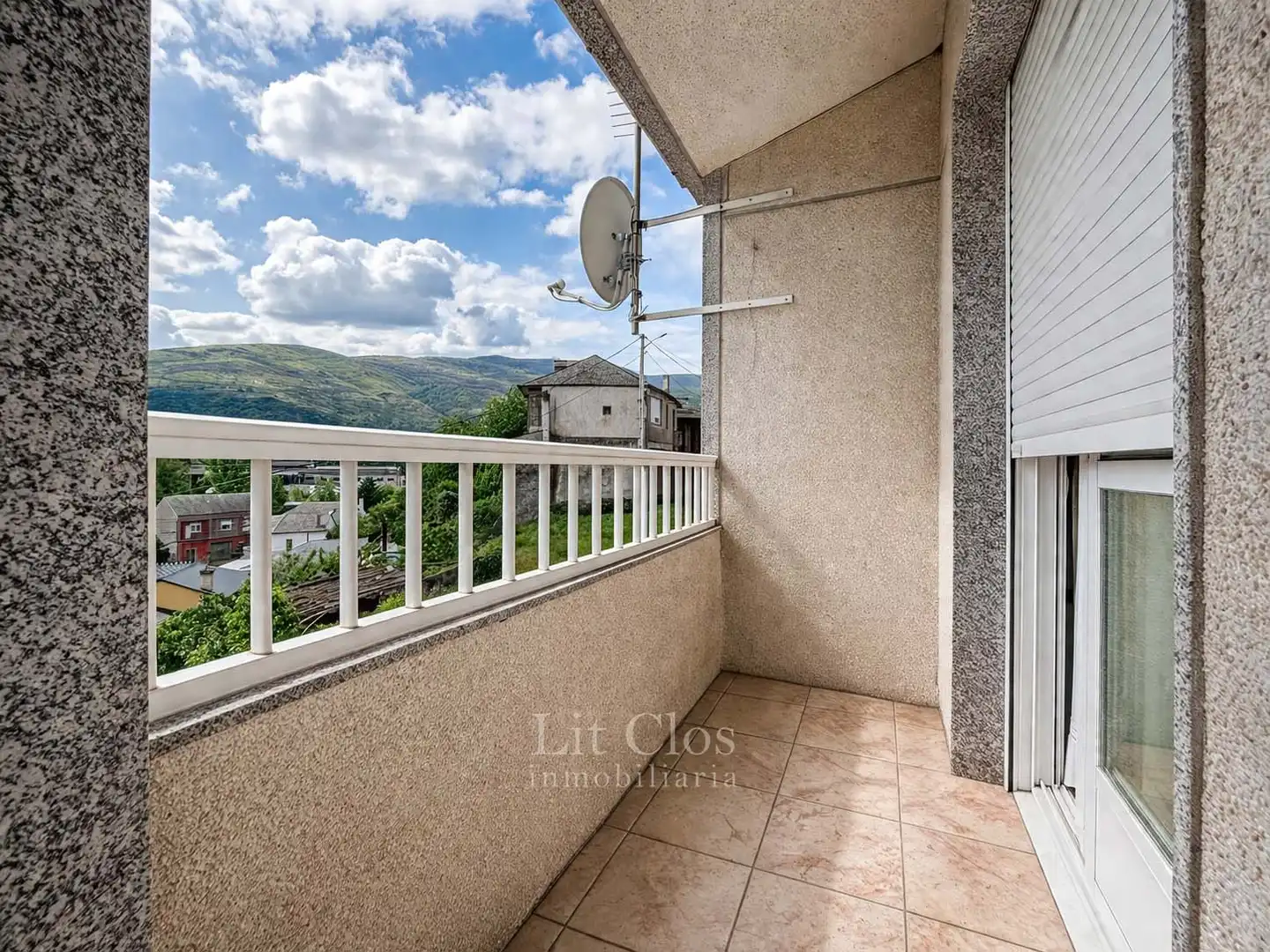Terrasse von Haus oder Chalet zum Verkauf in O Barco de Valdeorras   mit Heizung, Terrasse und Abstellraum