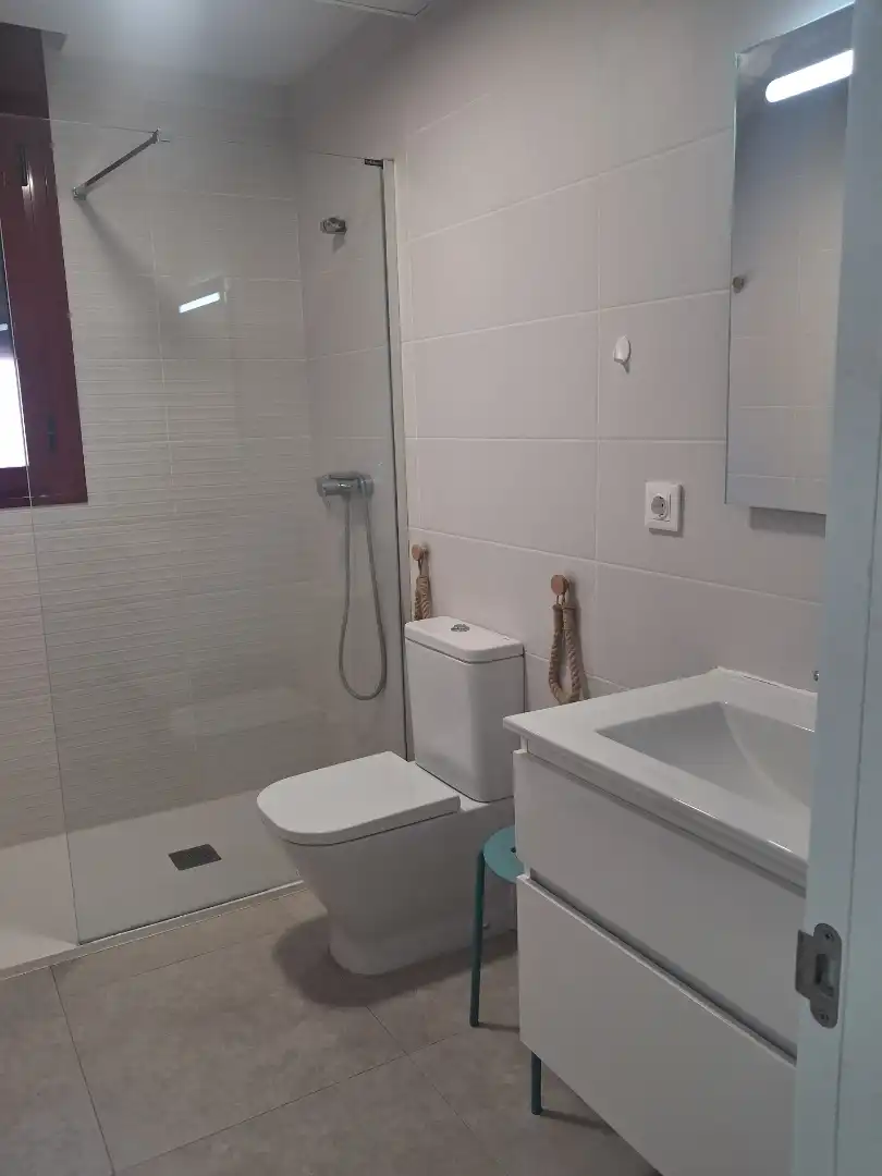 Badezimmer von Wohnung zur Miete in Benicarló mit Klimaanlage, Terrasse und Möbliert
