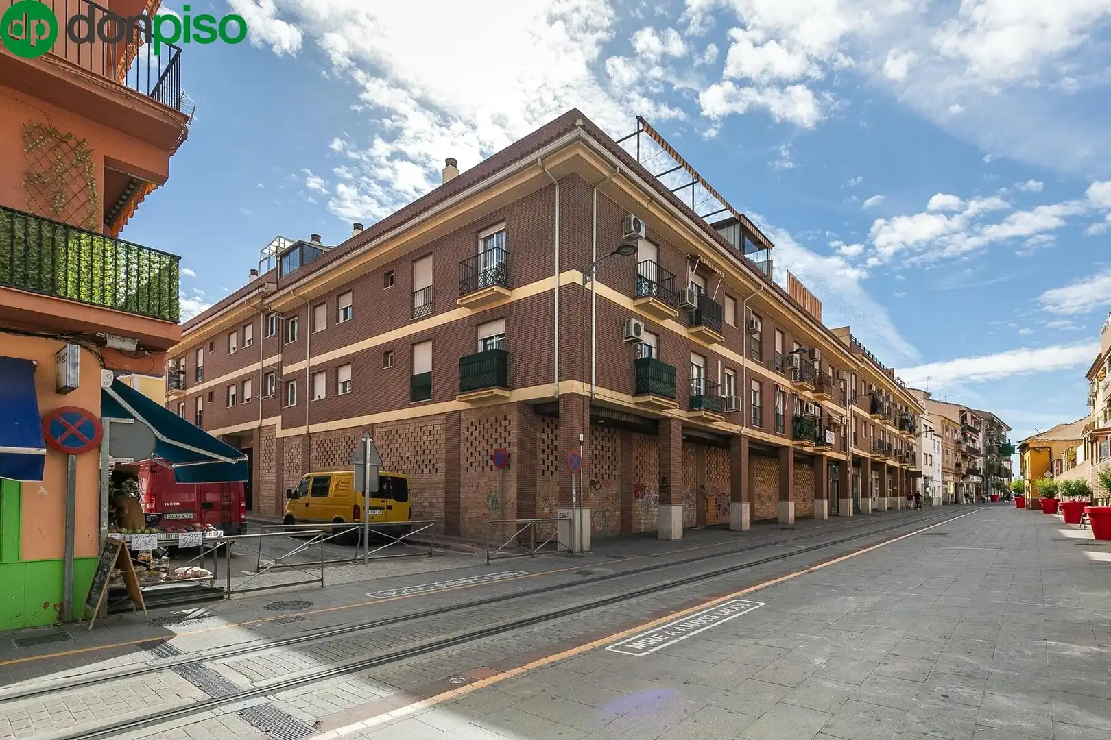 Vista exterior de Ático en venta en Armilla con Aire acondicionado, Terraza y Trastero