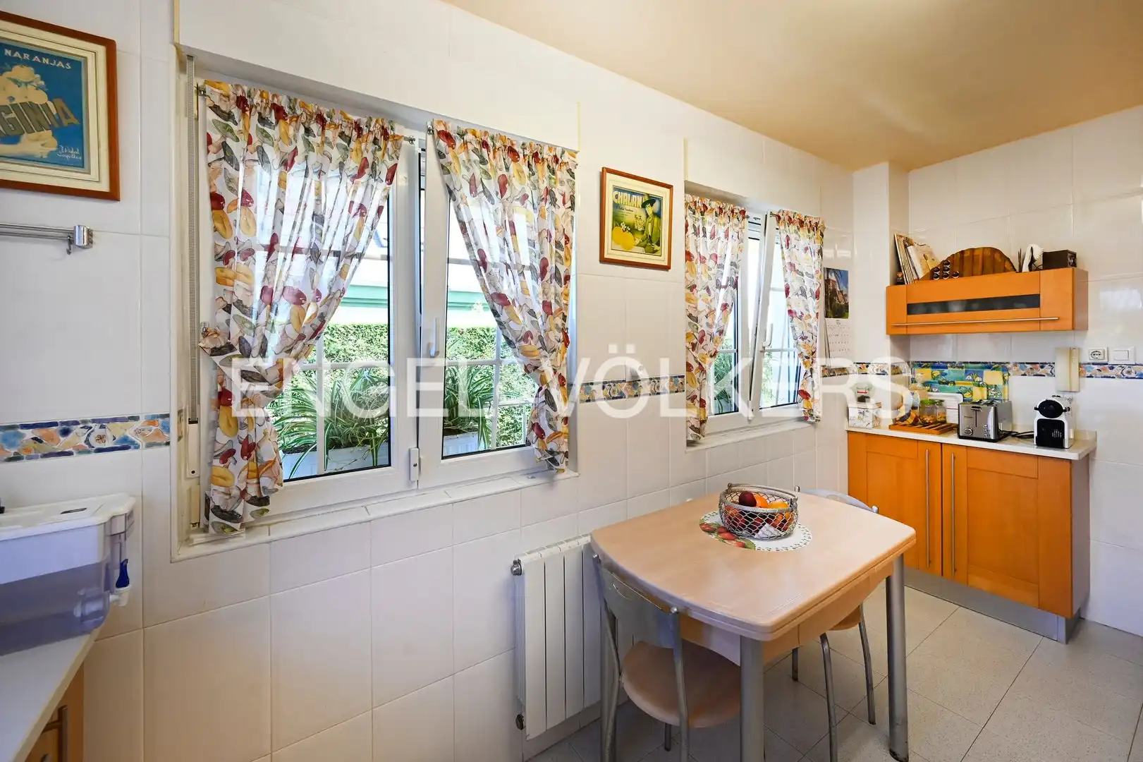 Cocina de Casa o chalet en venta en Santa Cruz de Bezana con Aire acondicionado, Calefacción y Jardín privado