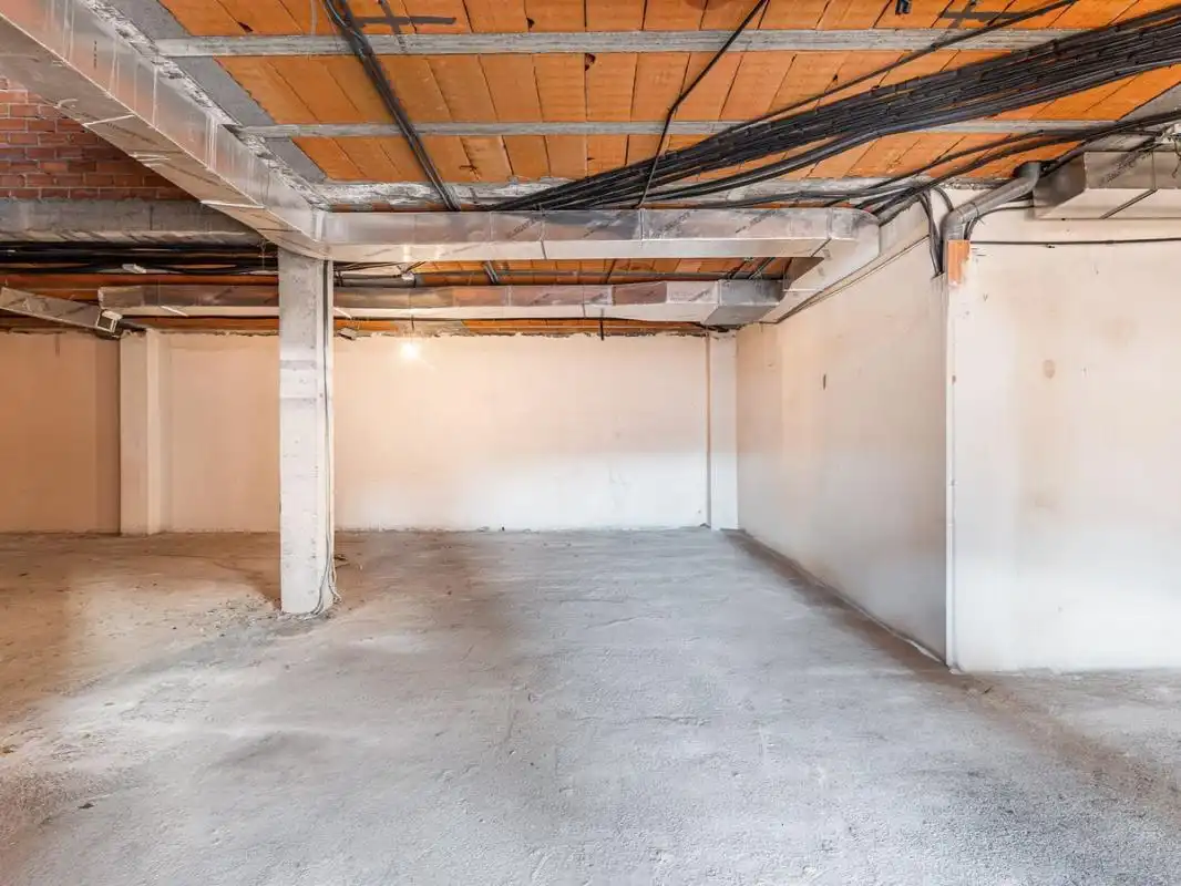 Commercial properties for sale in Coslada  with Heating and Terrace