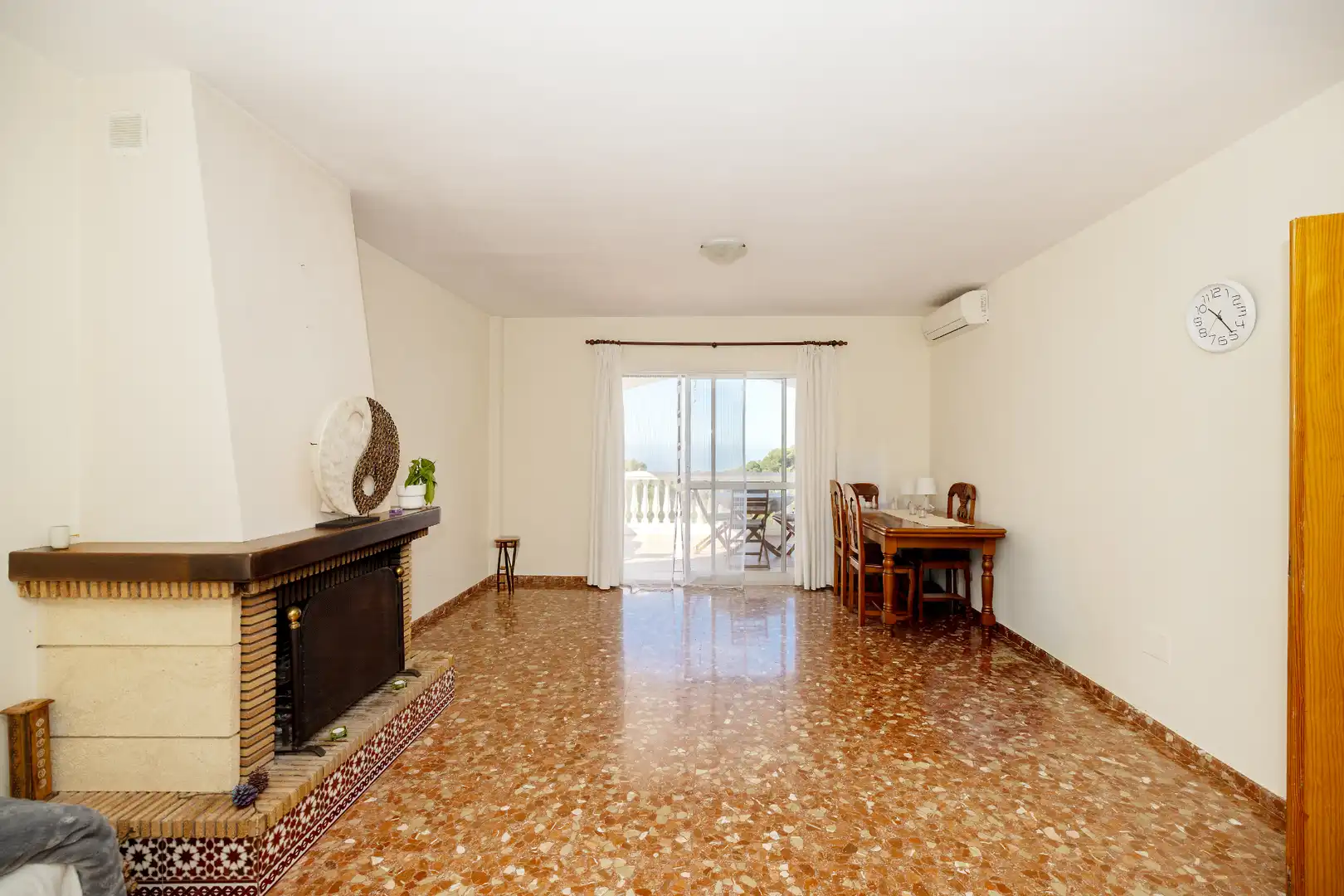 Sala de estar de Finca rústica en venta en Colmenar con Aire acondicionado, Calefacción y Jardín privado