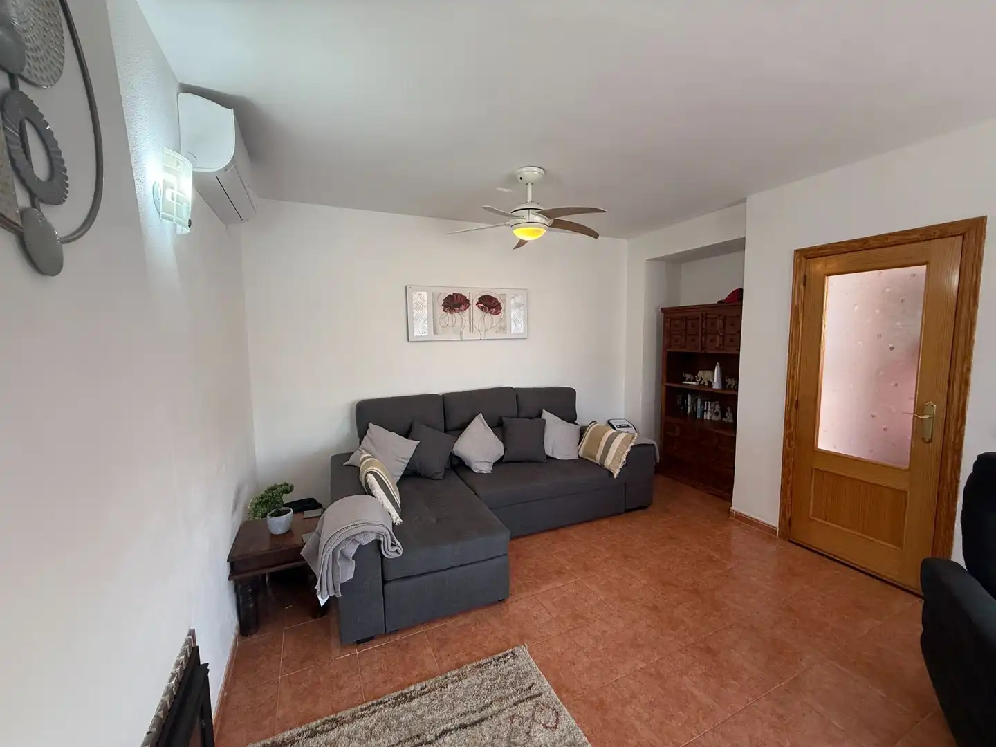 Sala de estar de Casa o chalet en venta en Relleu con Aire acondicionado, Calefacción y Jardín privado