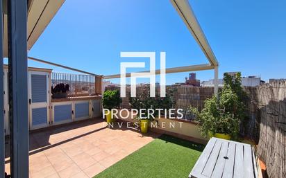 Exterior view of Attic for sale in  Barcelona Capital  with Air Conditioner, Heating and Terrace