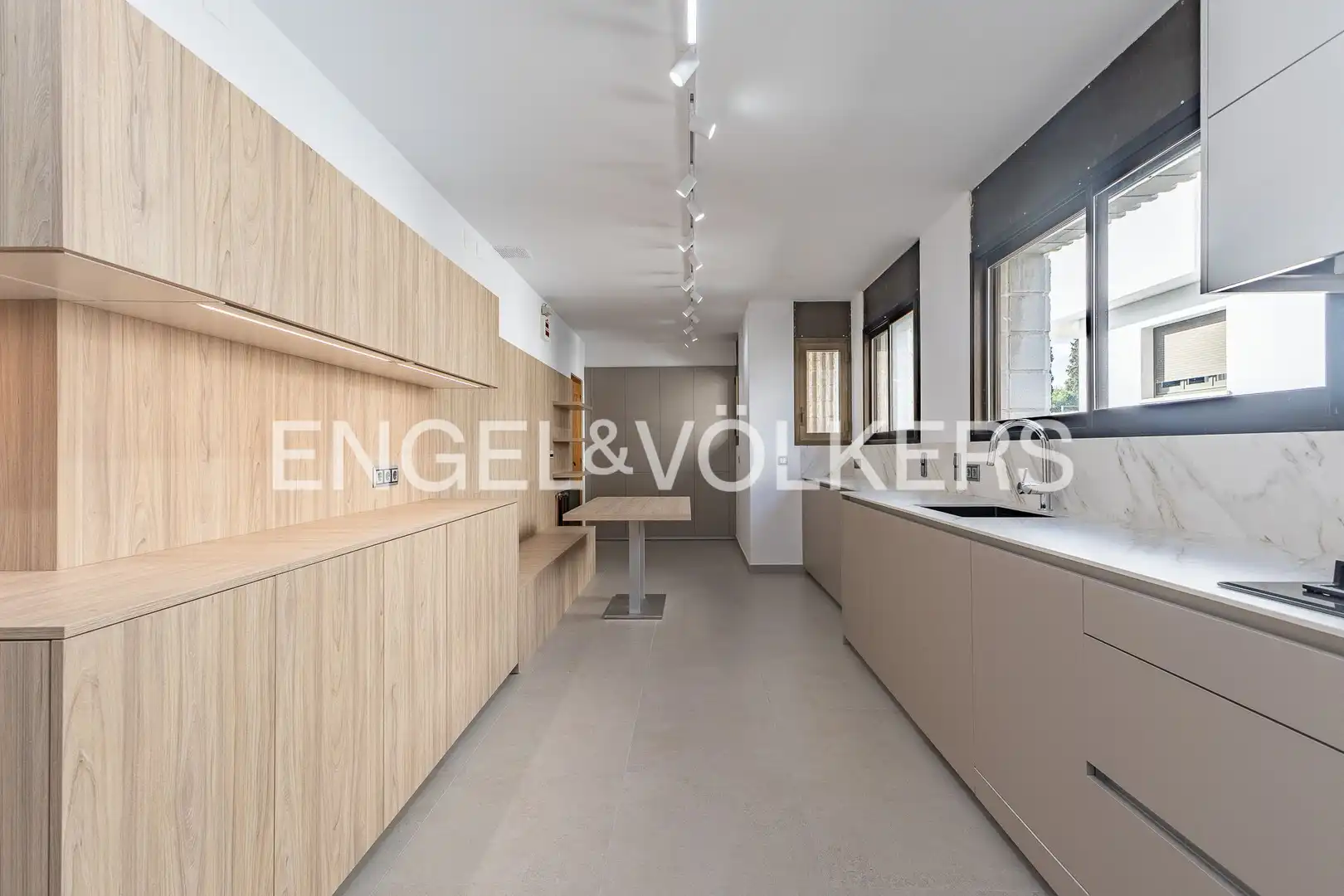 Cocina de Casa o chalet de alquiler en Sant Cugat del Vallès con Calefacción, Jardín privado y Parquet