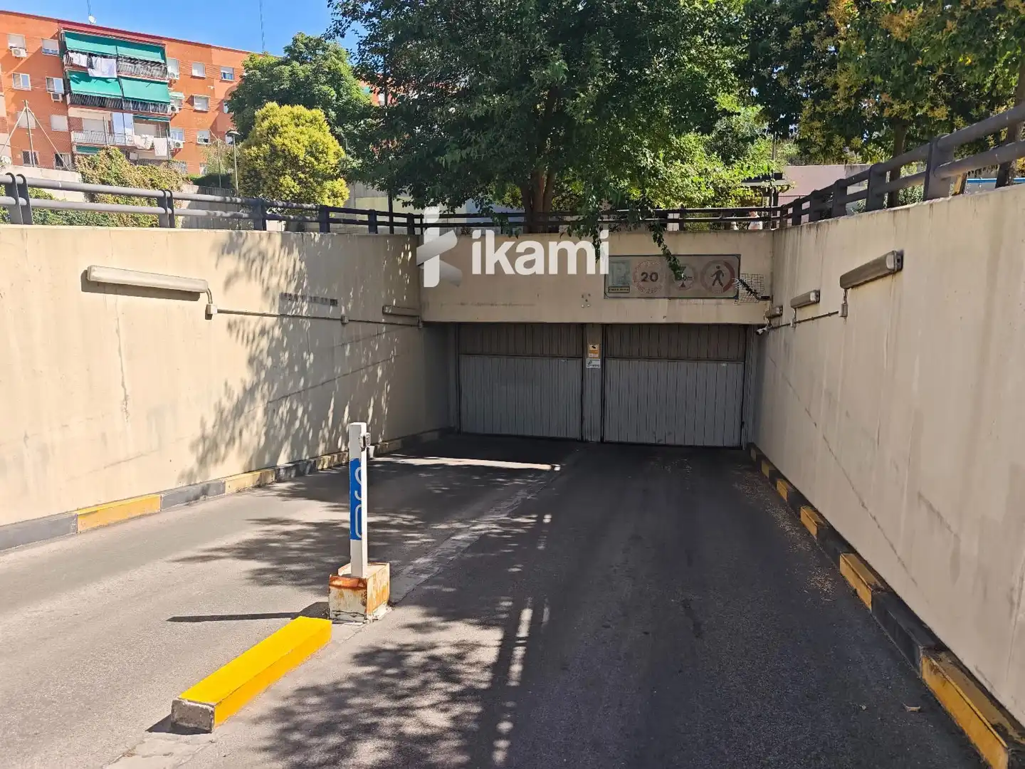 Parkplatz von Gebäude zum Verkauf in Alcorcón