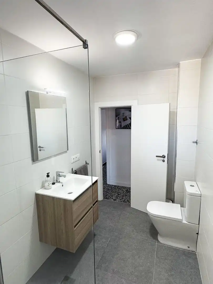 Baño de Apartamento en venta en Tavernes de la Valldigna con Terraza y Amueblado