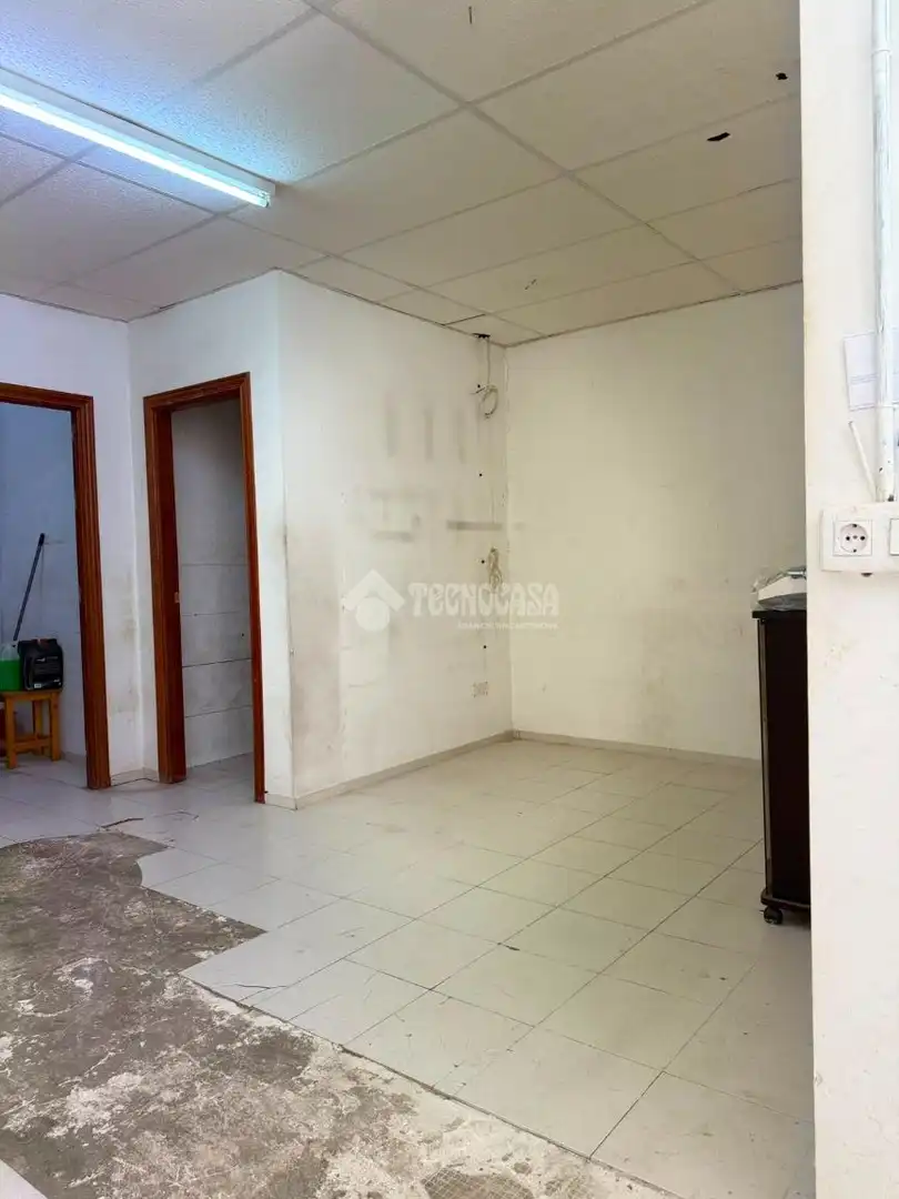 Local comercial en venda a Sur, imagen 5